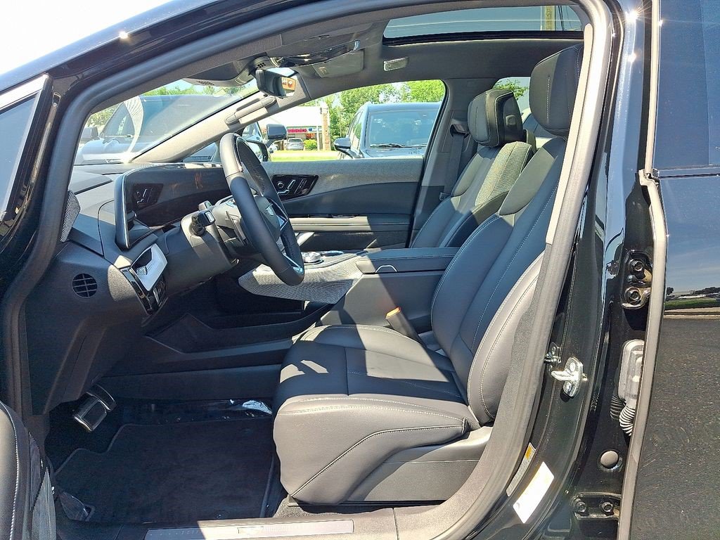 Certified 2026 Cadillac Optiq Luxury 1 AWD/4WD image 13