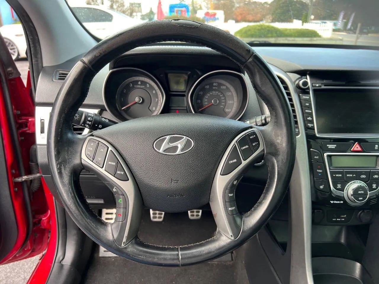 Used 2014 Hyundai Elantra GT w/ Option Group 03 image 15