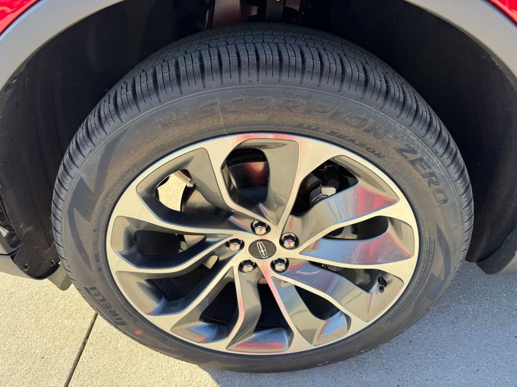 New 2026 Lincoln Aviator AWD image 4