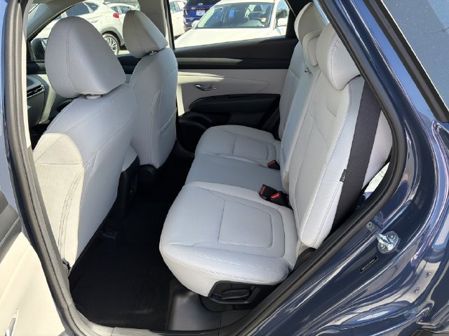 Used 2026 Hyundai Tucson SE FWD image 23