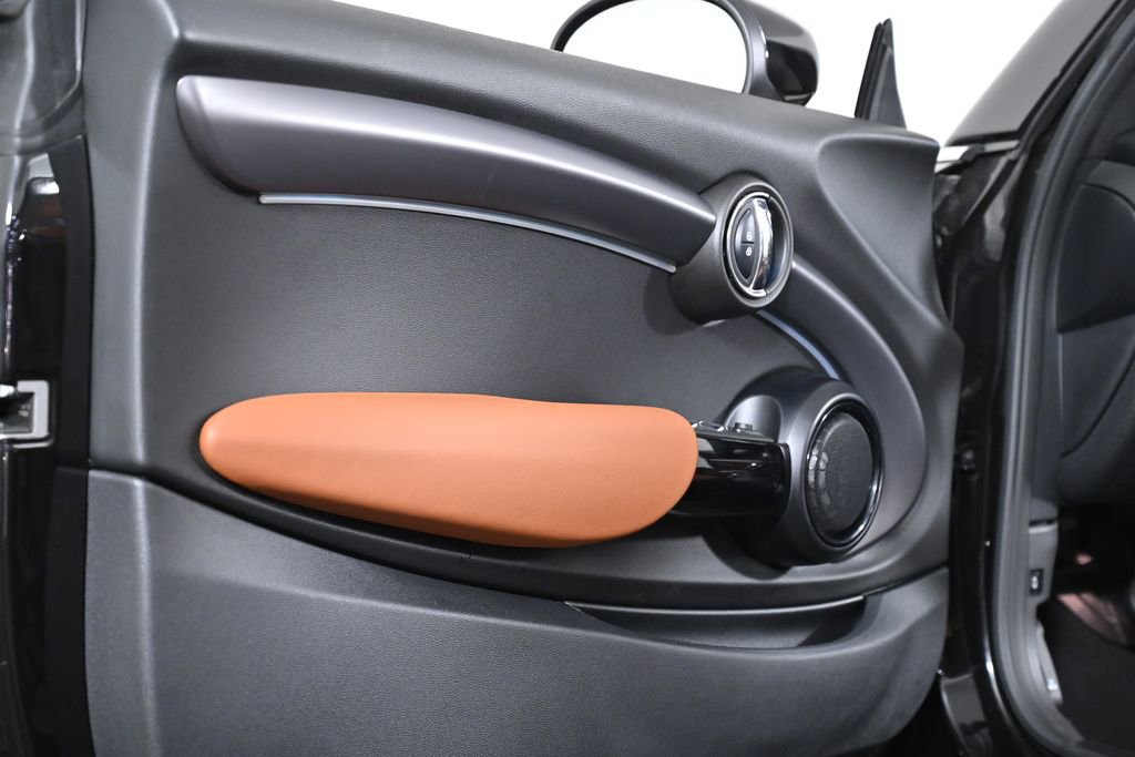 Used 2022 MINI Cooper S image 29