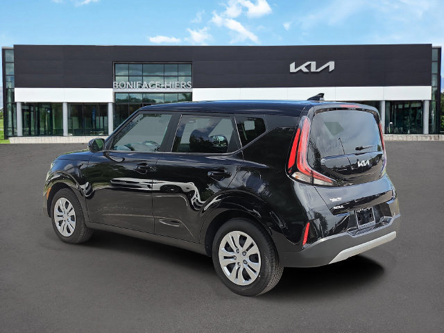 Certified 2025 Kia Soul LX FWD image 3