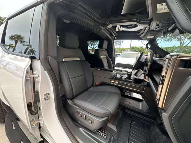 Certified 2025 GMC Hummer EV 2X AWD/4WD image 18