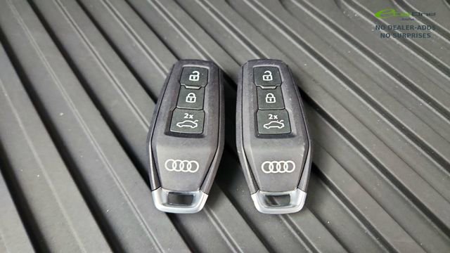 Used 2025 Audi Q6 e-tron Premium w/ Convenience Package image 59