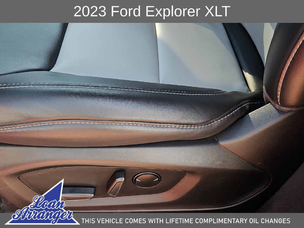 Used 2023 Ford Explorer XLT w/ Equipment Group 202A RWD image 23