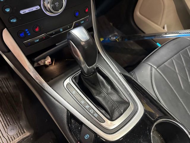 Used 2018 Ford Edge Titanium w/ Equipment Group 301A AWD/4WD image 7