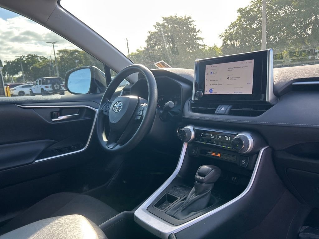 Used 2023 Toyota RAV4 XLE image 25