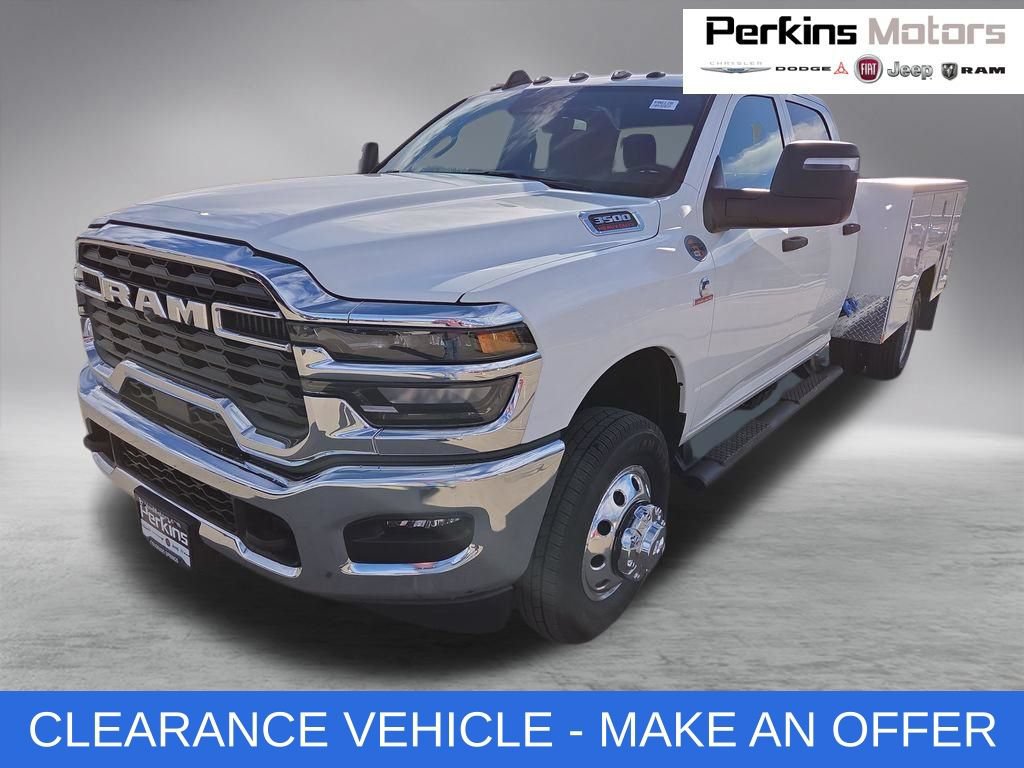 New 2026 RAM 3500 Tradesman w/ Chrome Appearance Group AWD/4WD video 2