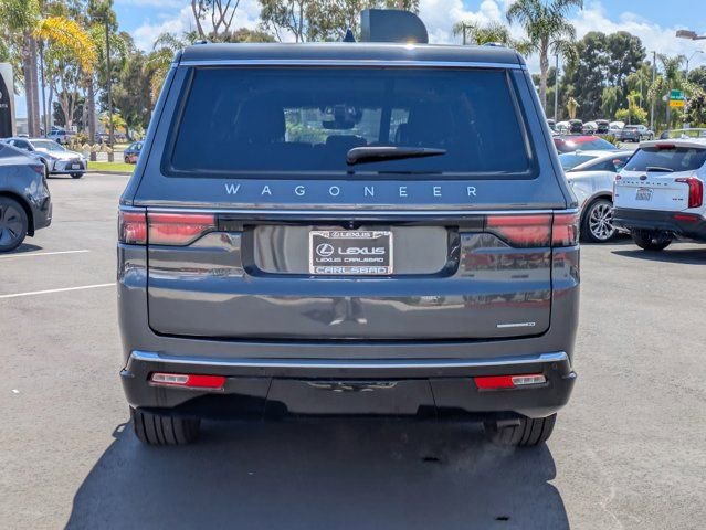 Used 2024 Jeep Wagoneer L Series II w/ Flexible Seating Group AWD/4WD image 6