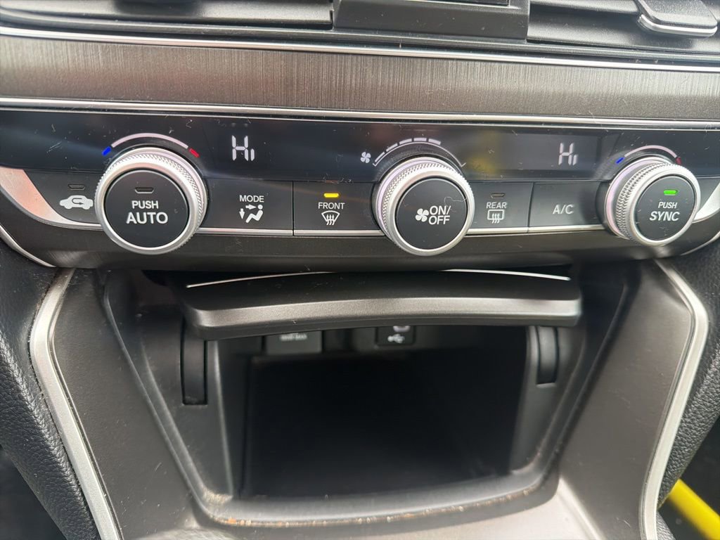 Used 2018 Honda Accord LX image 15