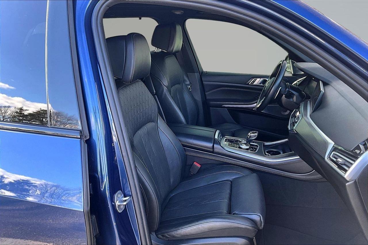 Used 2019 BMW X5 xDrive40i w/ M Sport Package image 29