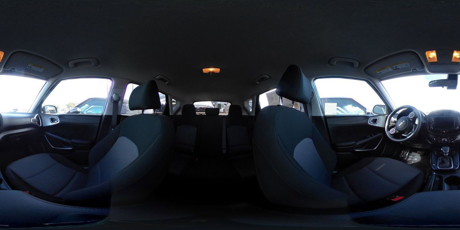 Used 2025 Kia Soul LX w/ LX Technology Package image 40