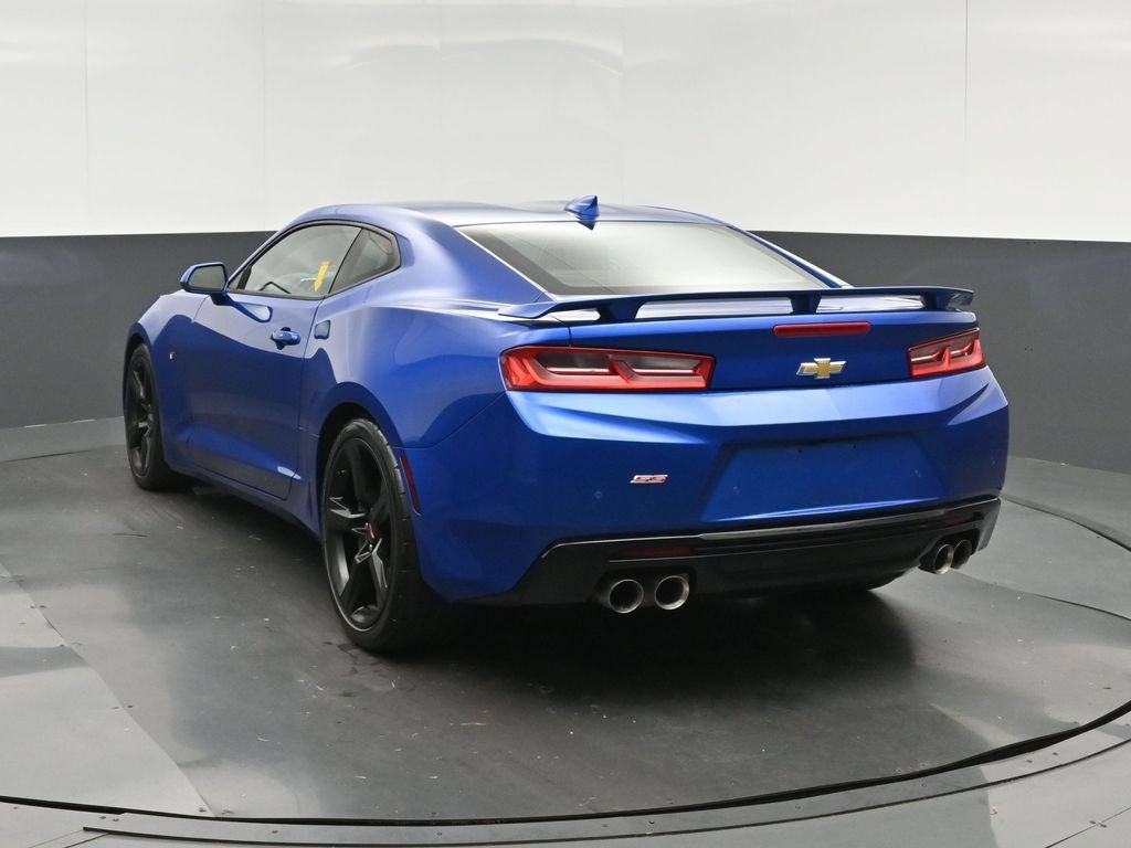 Used 2018 Chevrolet Camaro SS RWD image 5