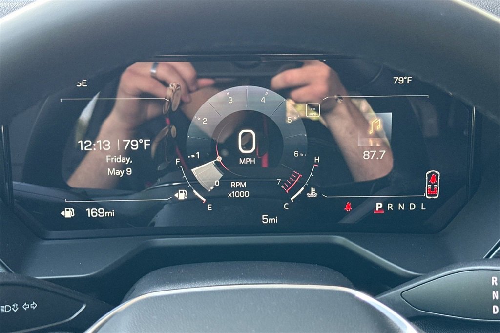 New 2025 GMC Acadia Elevation w/ Elevation Premium Package image 24