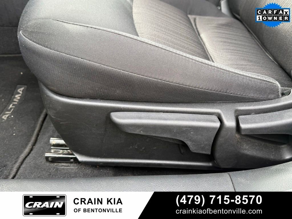 Used 2024 Nissan Altima 2.5 S FWD image 11
