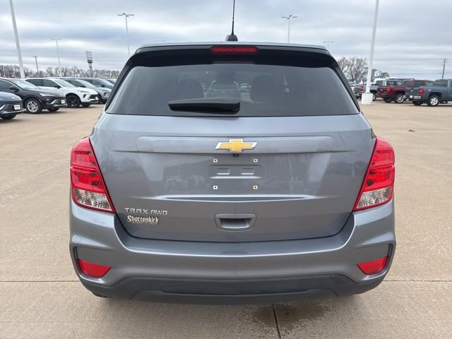 Used 2020 Chevrolet Trax LS w/ Tint and Cruise Package image 4