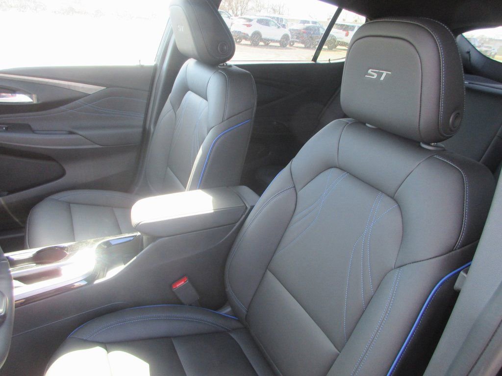 New 2026 Buick Envista Sport Touring w/ Convenience I Package image 13