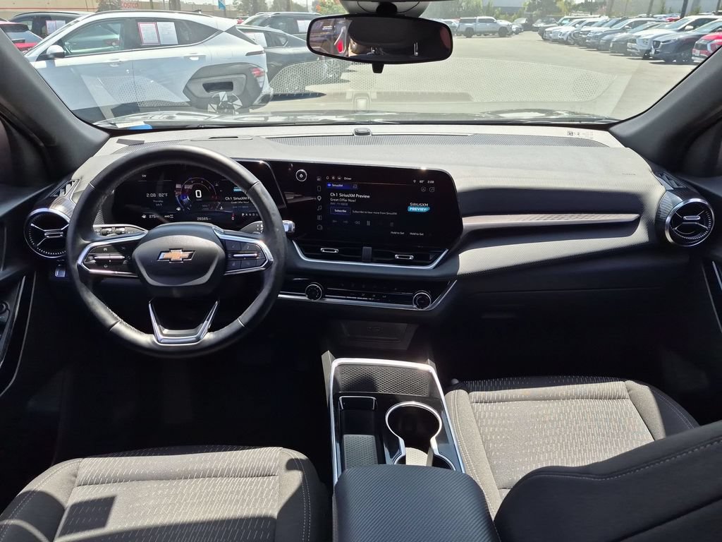 Used 2025 Chevrolet Equinox LT AWD/4WD image 26