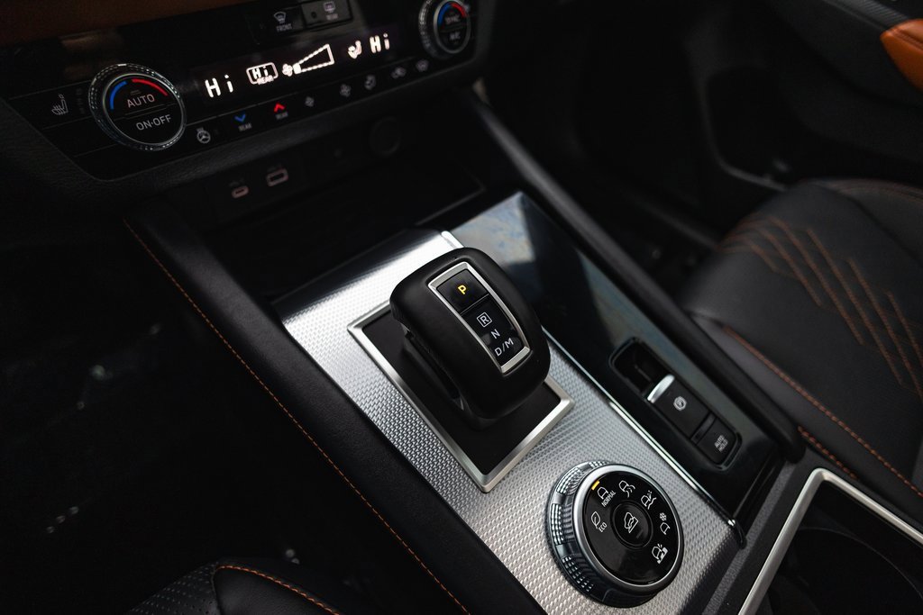 Used 2024 Mitsubishi Outlander SEL image 16