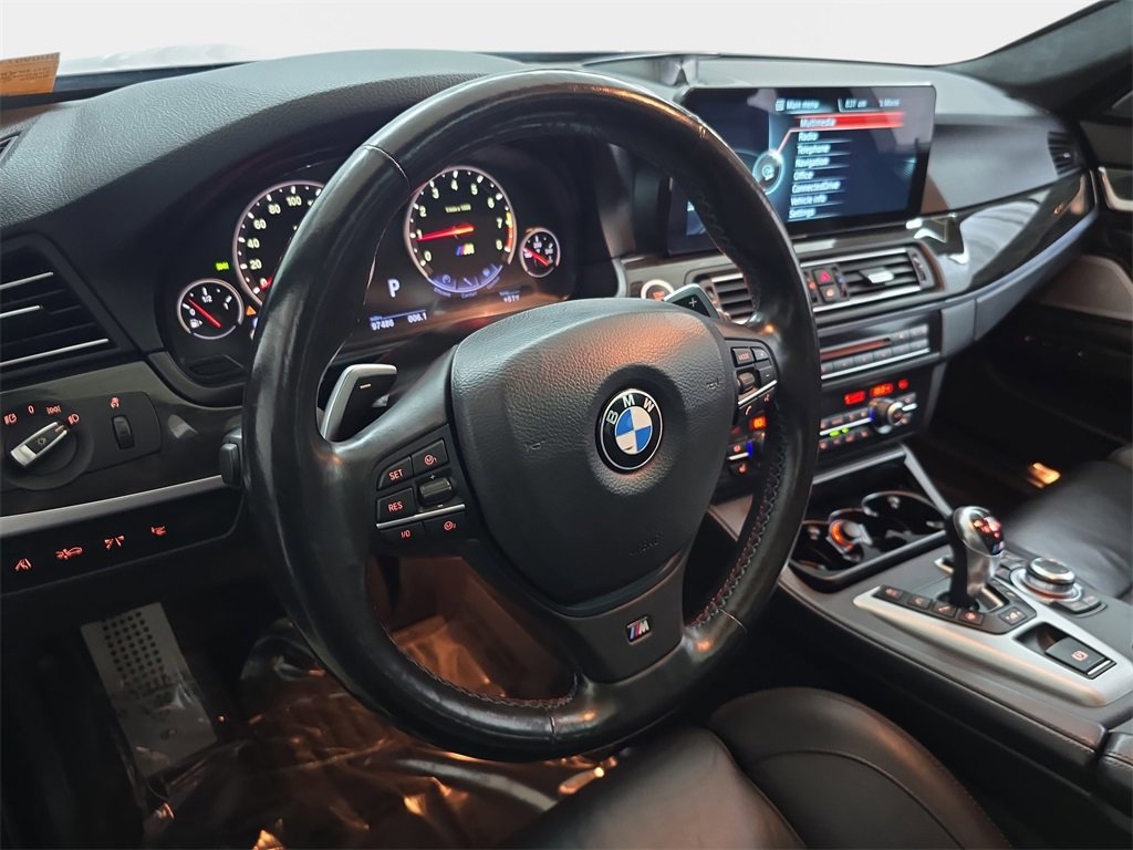 Used 2013 BMW M5 image 19