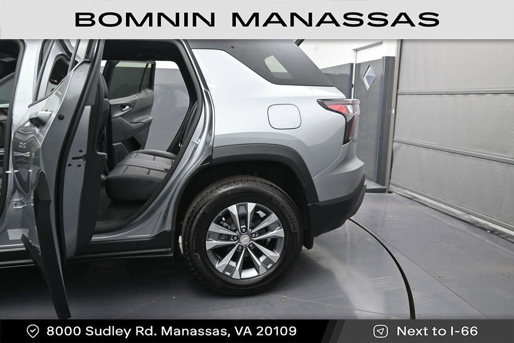 Used 2026 Chevrolet Equinox LT w/ Convenience Package II AWD/4WD image 12