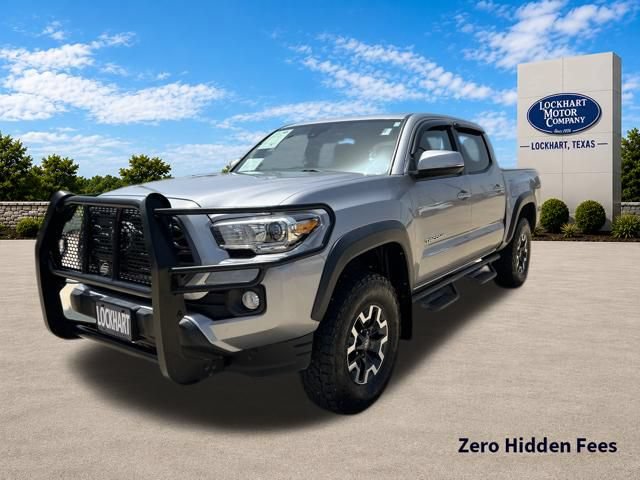 Used 2020 Toyota Tacoma TRD Off-Road AWD/4WD image 3