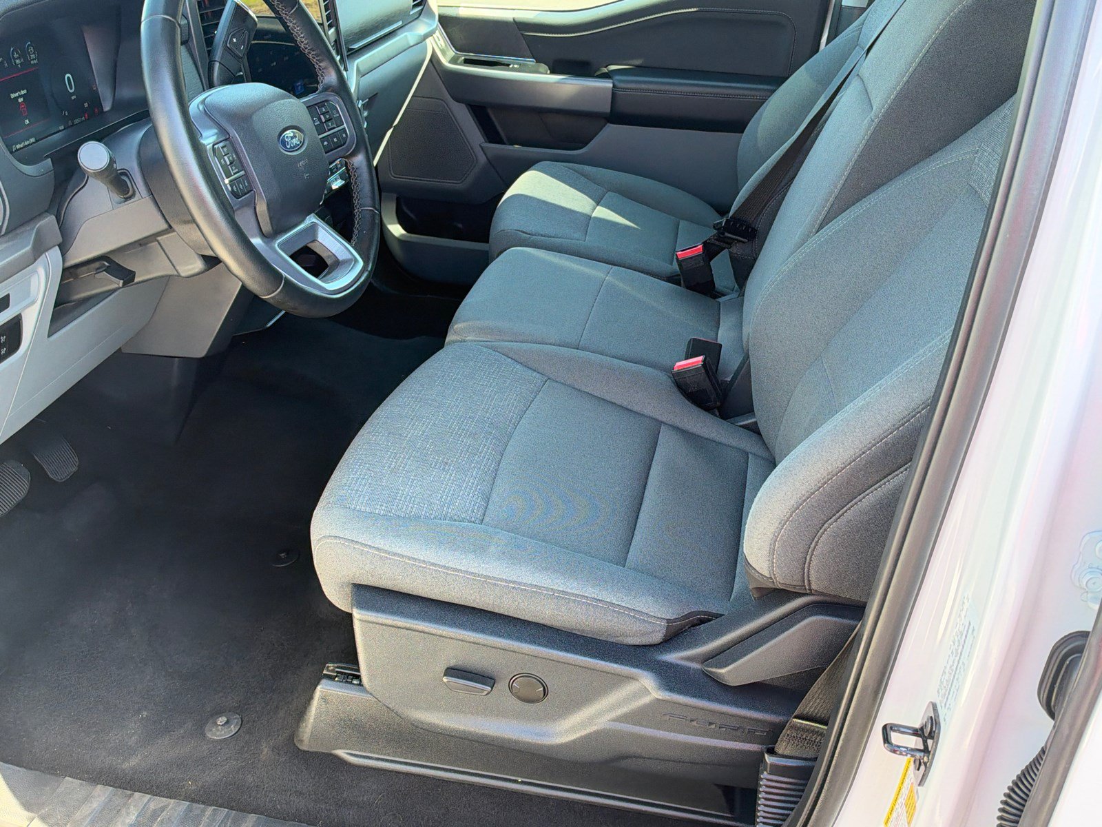 Used 2025 Ford F150 XLT w/ Equipment Group 301A Standard RWD image 9