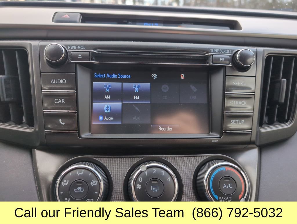 Used 2015 Toyota RAV4 LE image 21