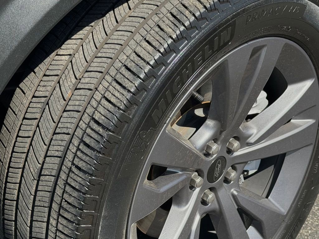 Certified 2022 Ford Explorer XLT w/ Equipment Group 202A image 13