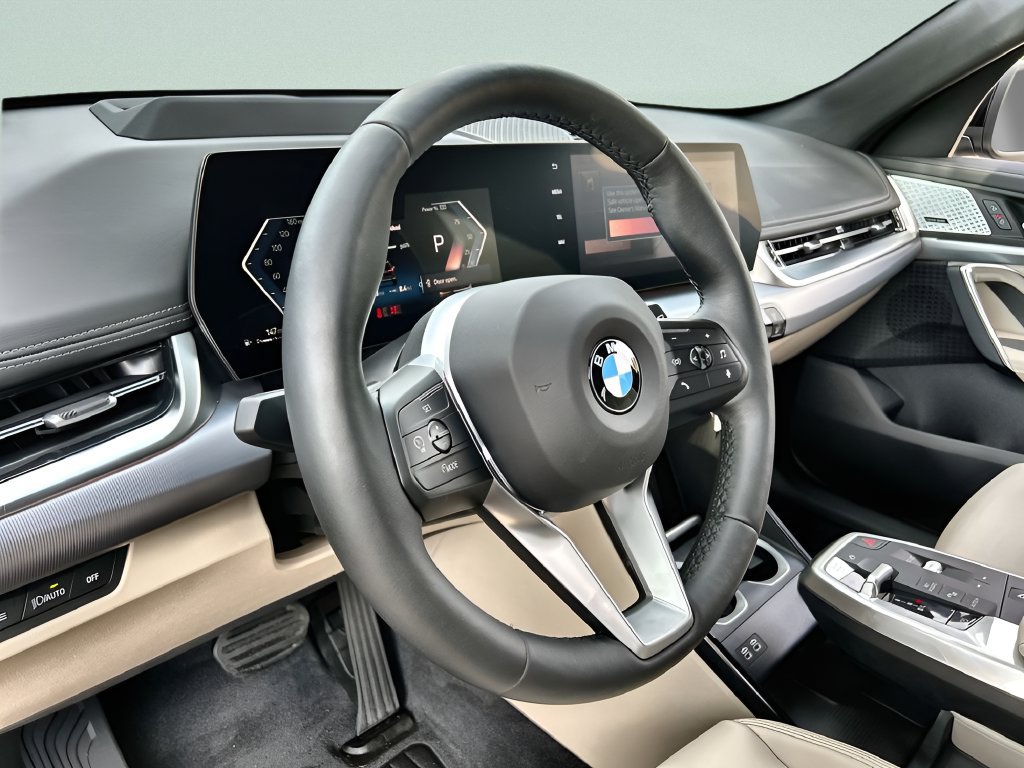 Certified 2025 BMW X1 xDrive28i w/ Technology Package AWD/4WD image 17