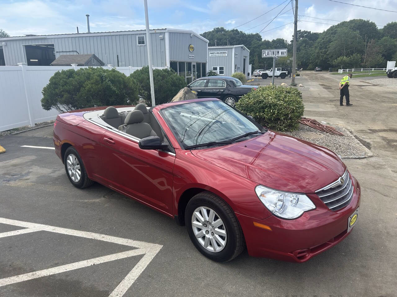 Used 2008 Chrysler Sebring LX w/ Convenience Group image 2