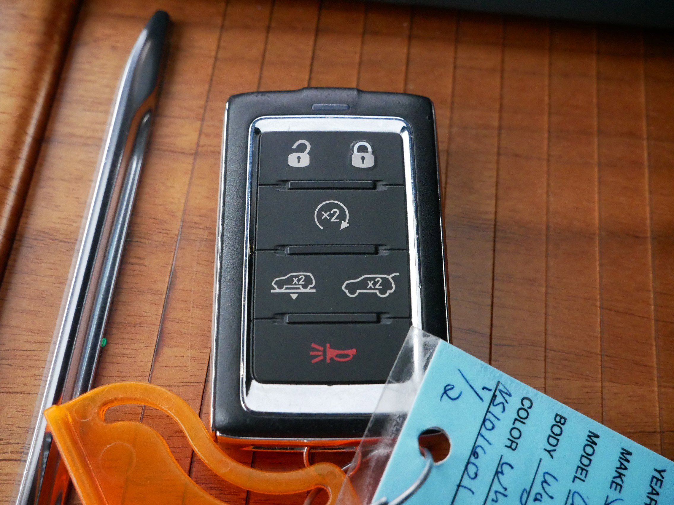 Used 2022 Jeep Grand Wagoneer Series III w/ Rear Seat Video Group 1 image 34