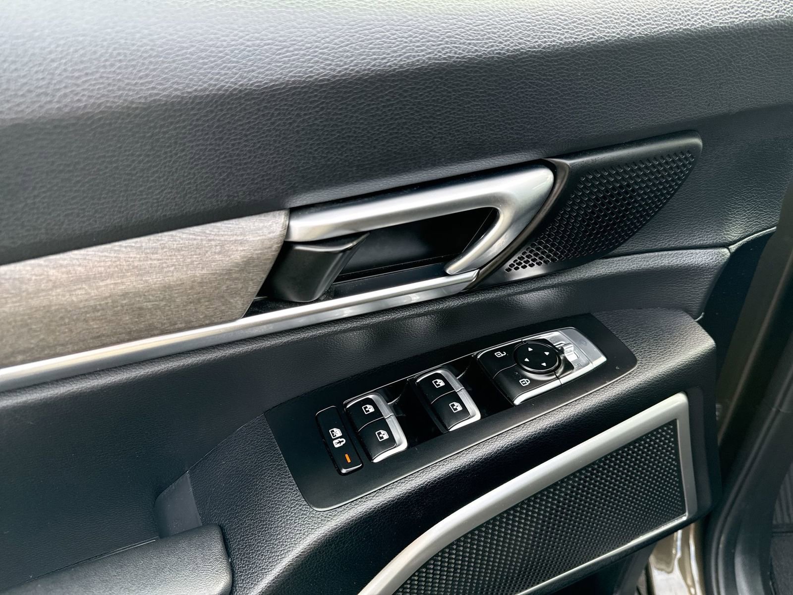 Used 2022 Kia Telluride EX image 14