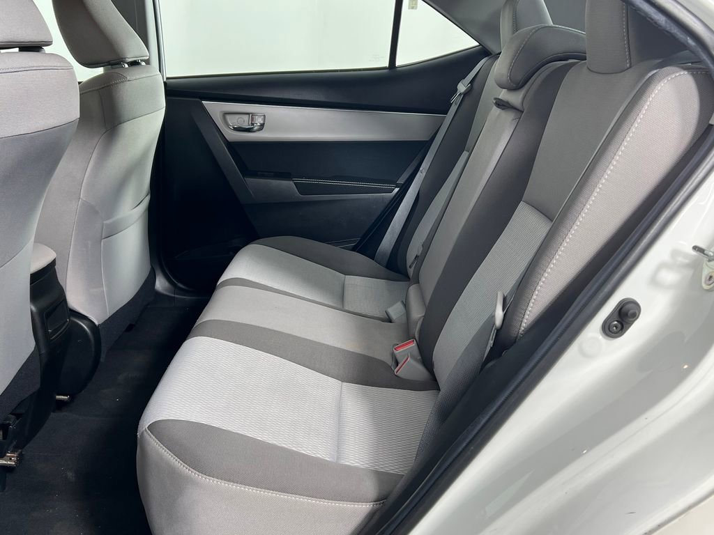 Used 2019 Toyota Corolla LE image 16