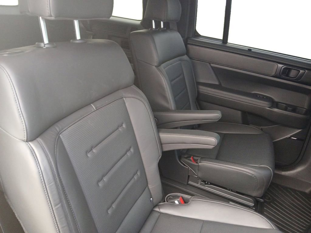 Used 2024 Hyundai Santa Fe Calligraphy image 17