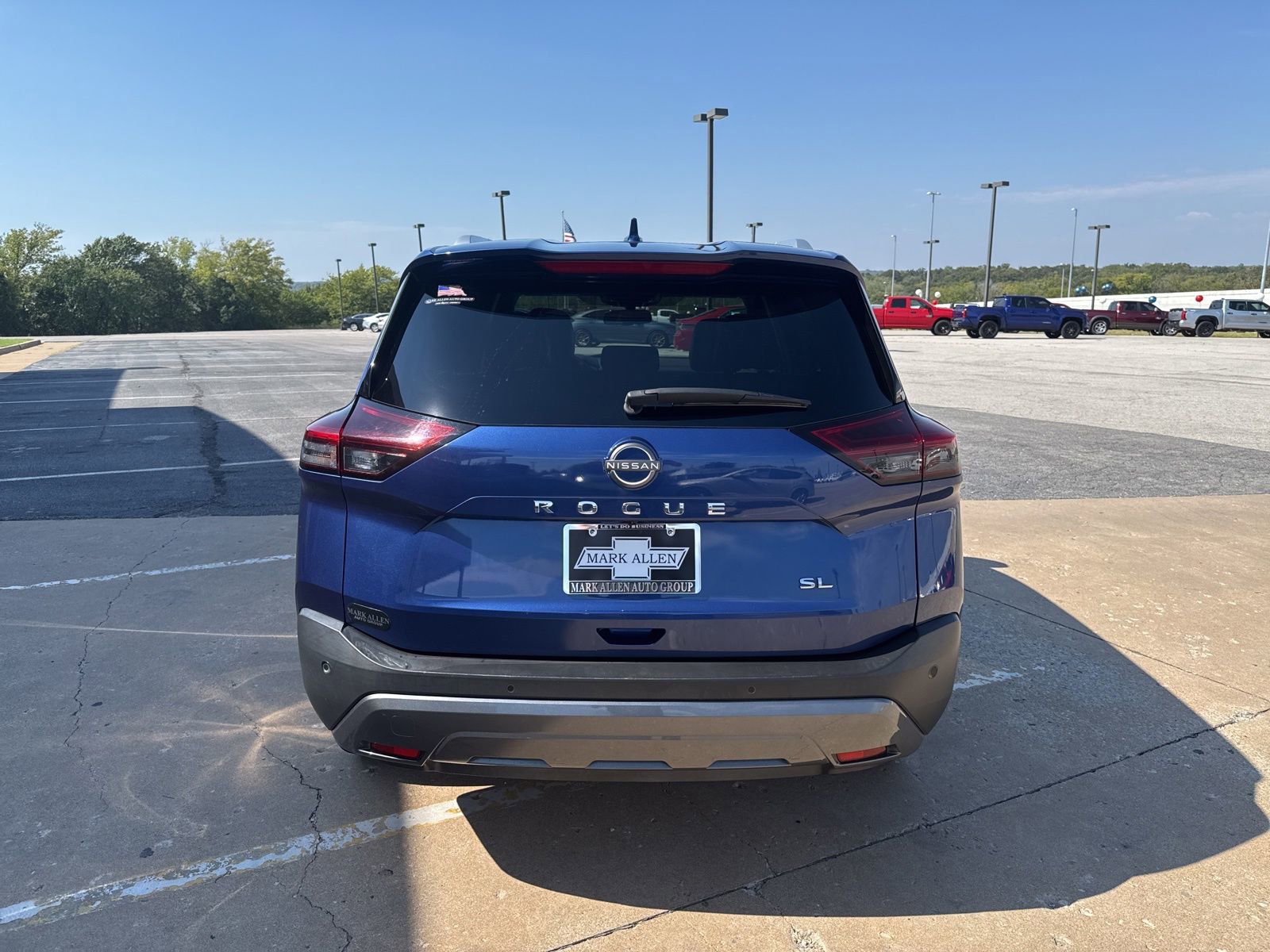 Used 2023 Nissan Rogue SL w/ SL Premium Package FWD image 4