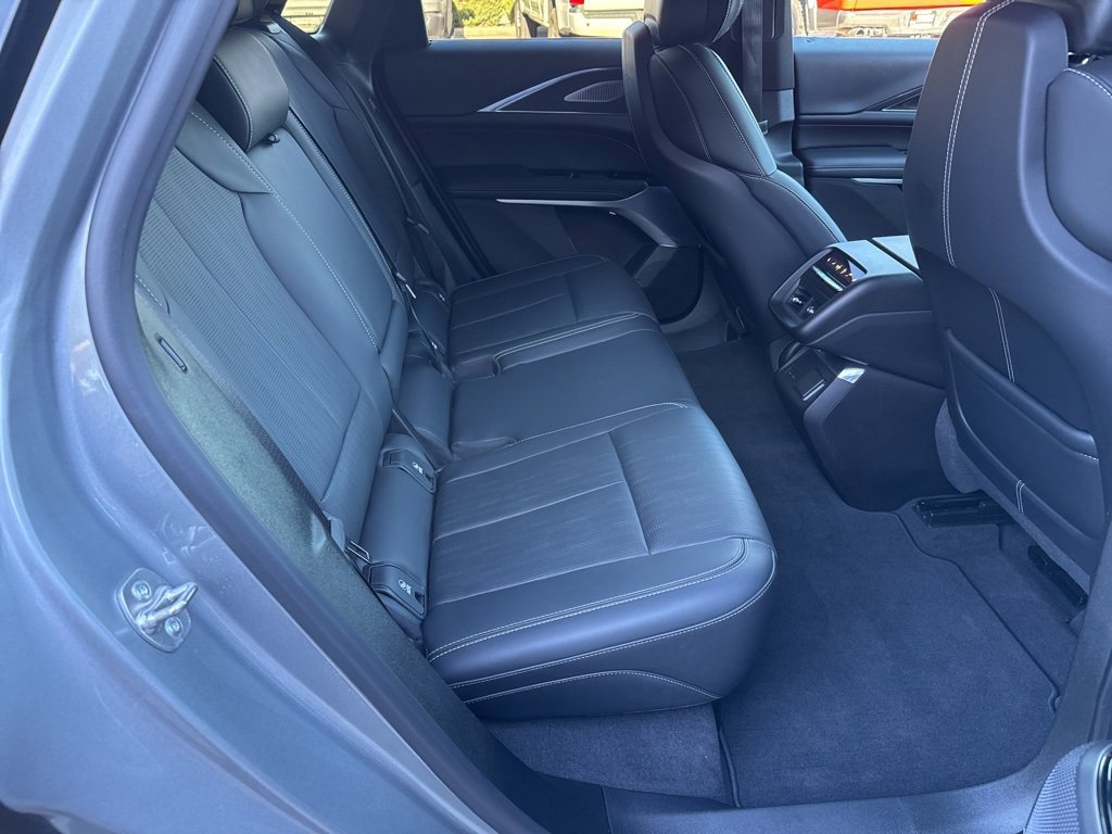 Used 2024 Cadillac Lyriq Luxury w/ LPO, Floor Liner Package image 27