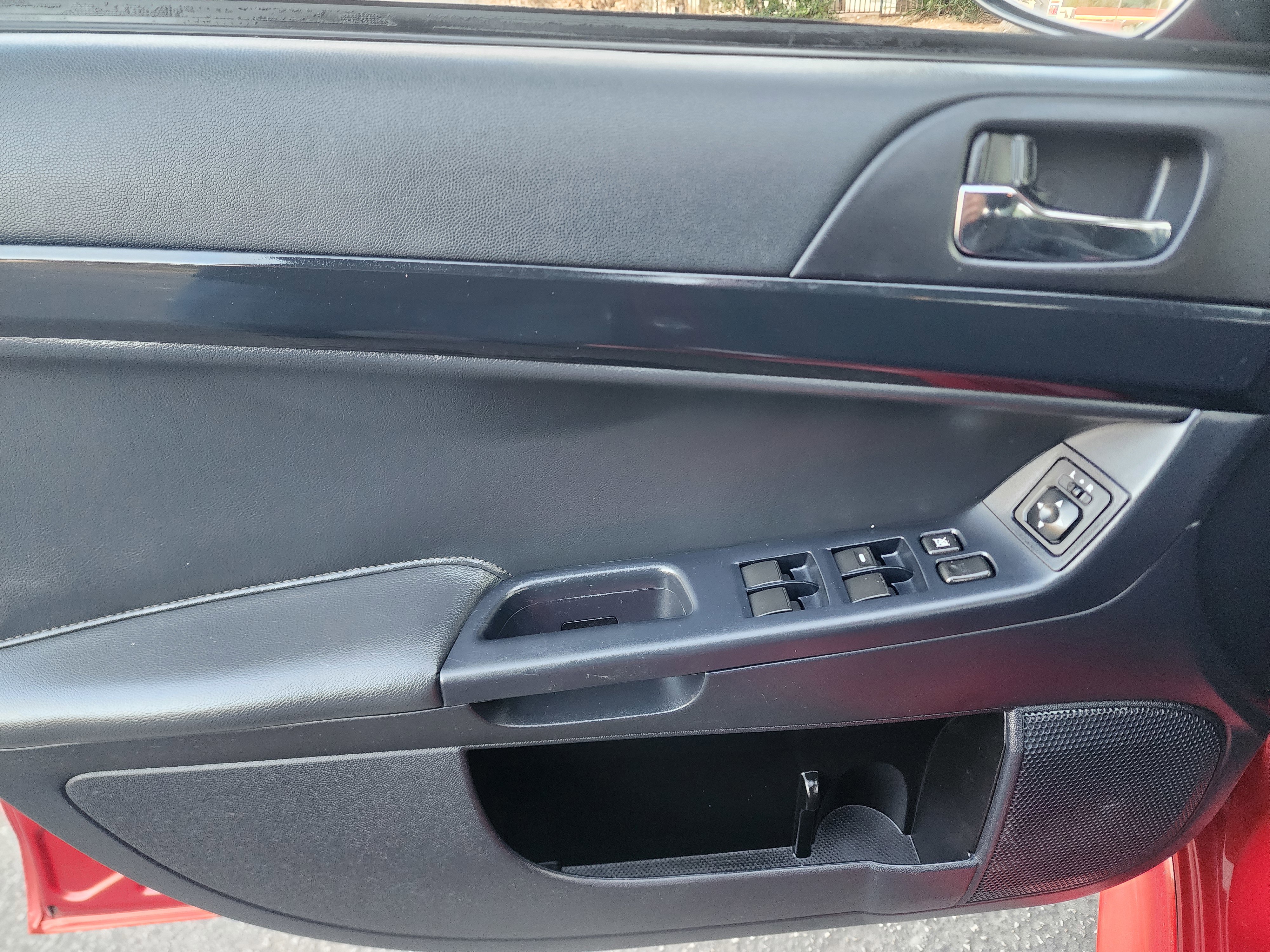 Used 2017 Mitsubishi Lancer ES FWD image 23