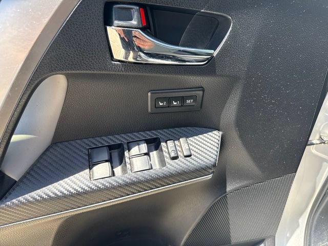 Used 2015 Toyota RAV4 Limited w/ Outdoor Package AWD/4WD image 9