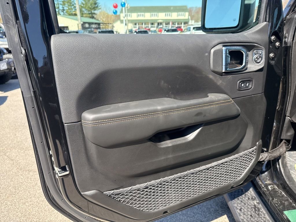 New 2026 Jeep Wrangler Sahara AWD/4WD image 20