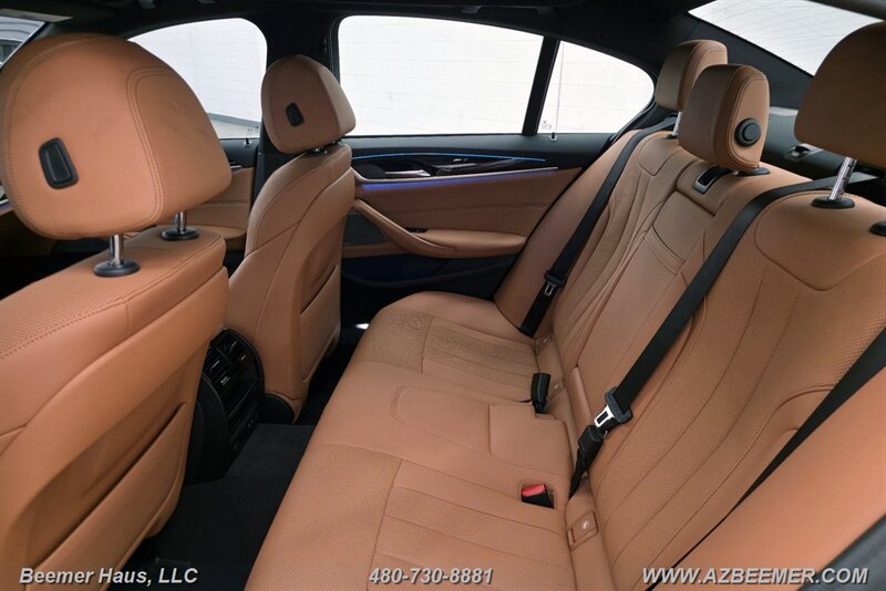 Used 2023 BMW 530e w/ Premium Package RWD image 33