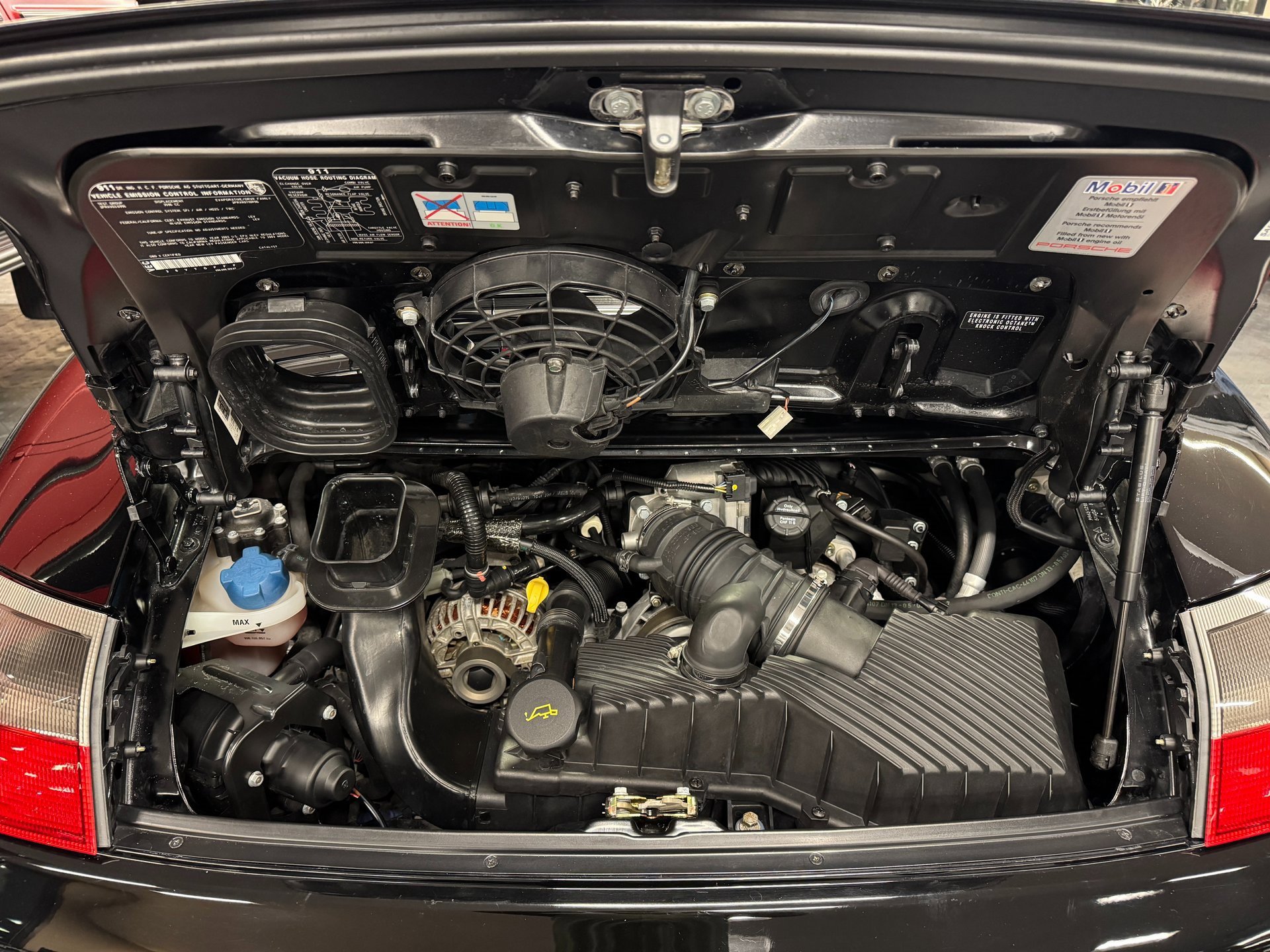 Used 2003 Porsche 911 Carrera image 45