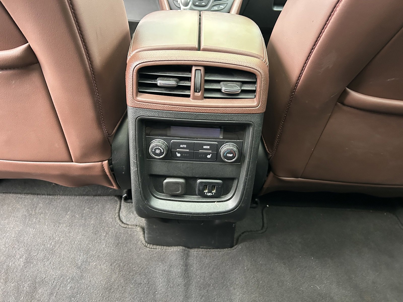 Used 2017 Buick Envision Essence image 17