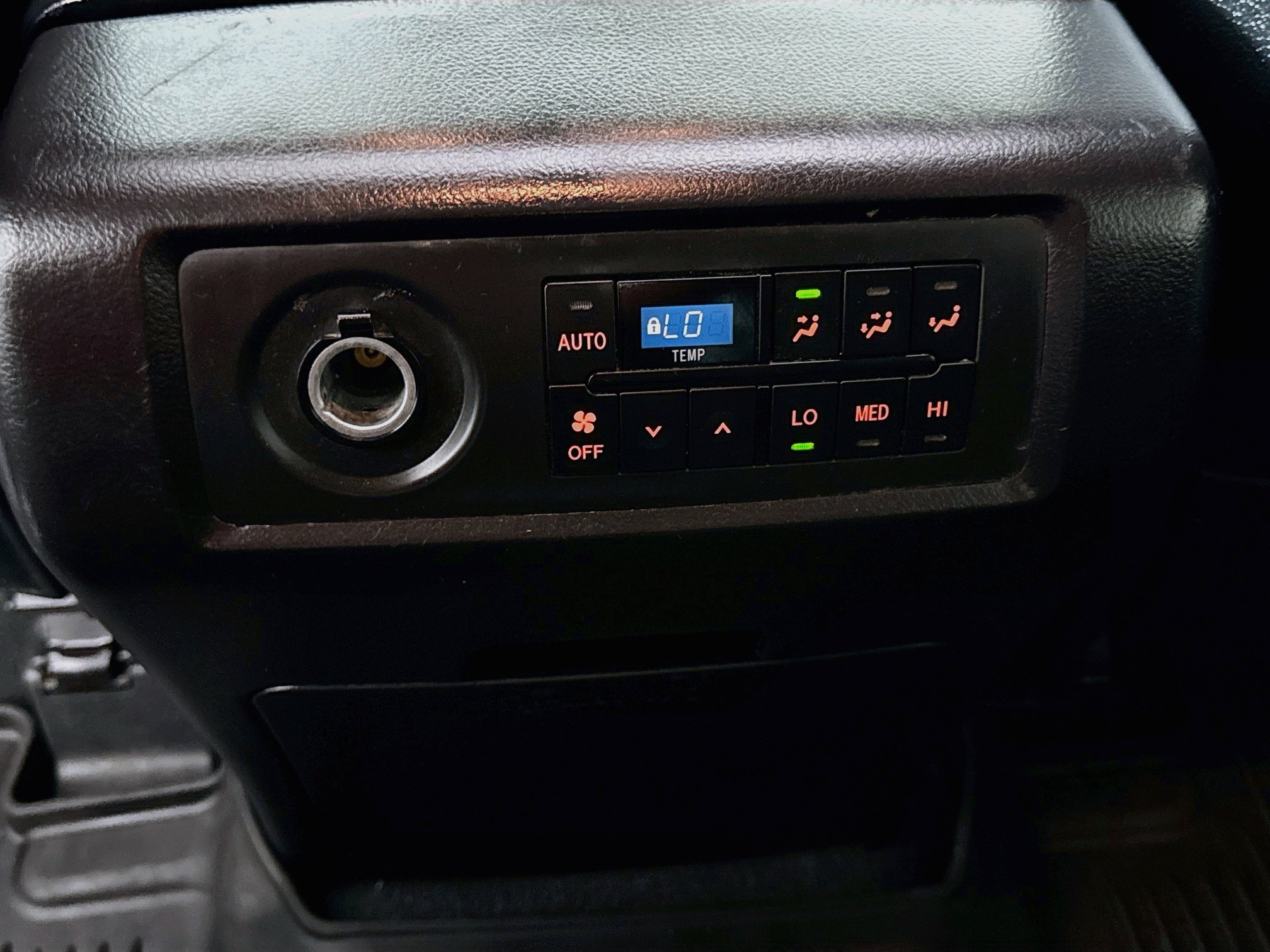 Certified 2019 Toyota Sequoia TRD Sport AWD/4WD image 26