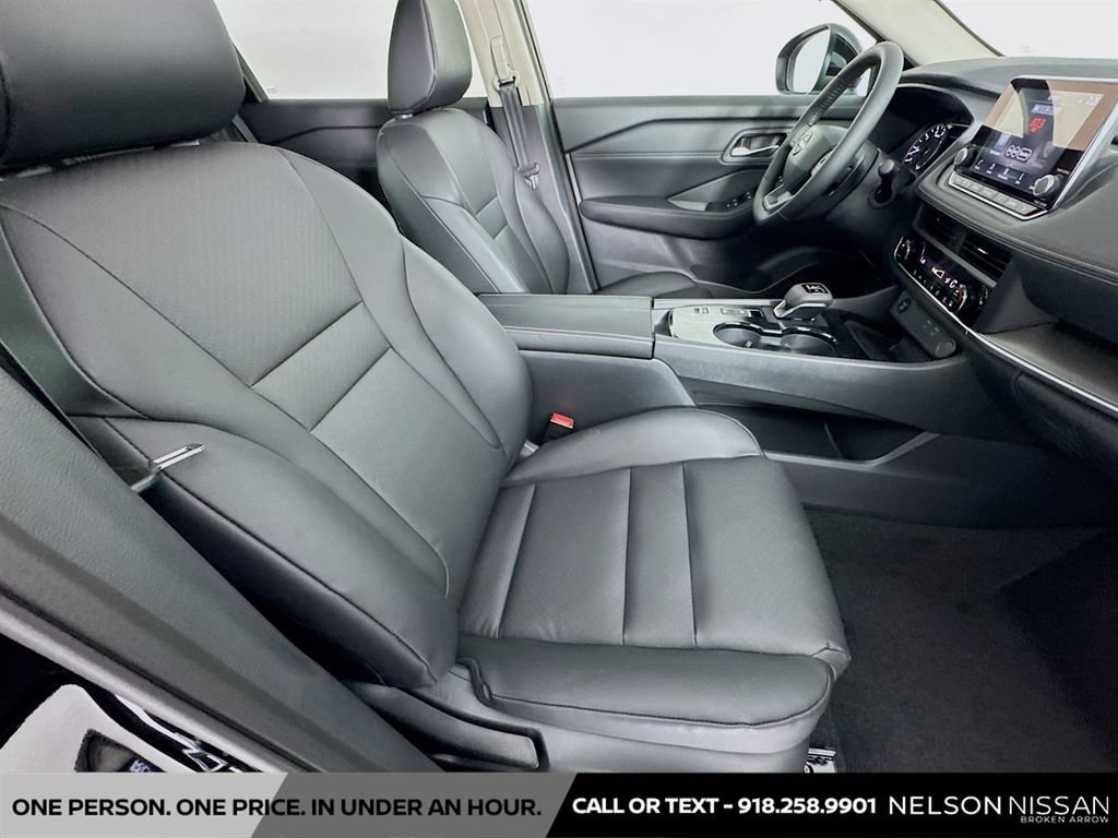 New 2026 Nissan Rogue Dark Armor FWD image 28