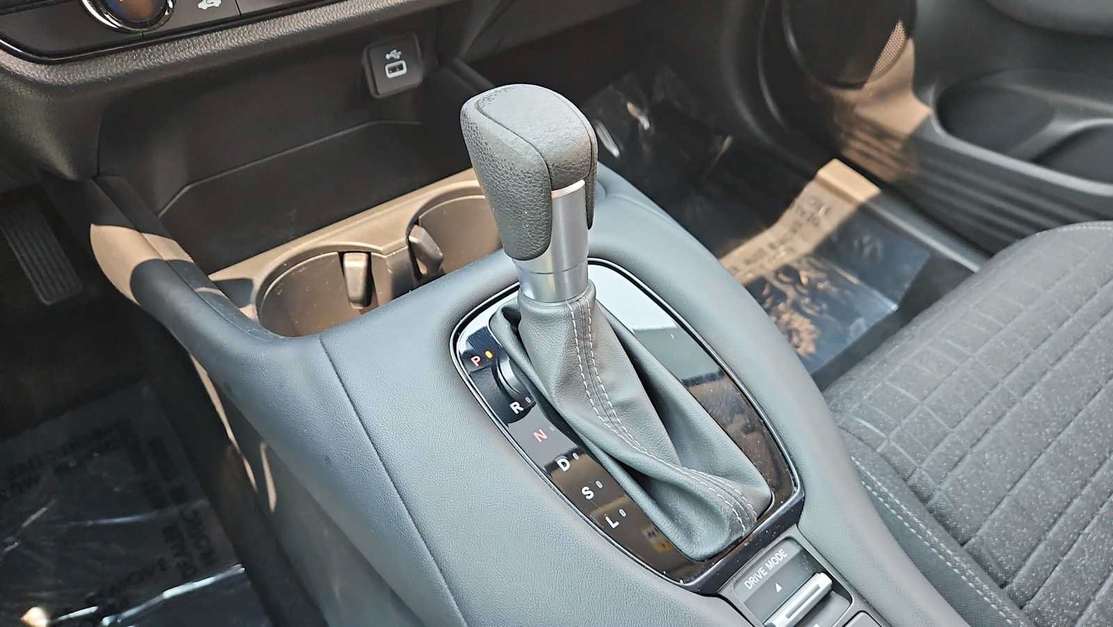 Used 2023 Honda HR-V LX image 20