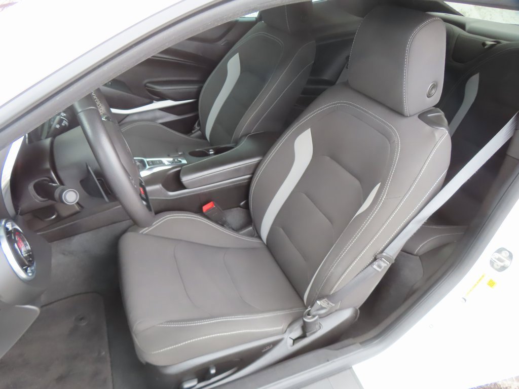 Used 2018 Chevrolet Camaro SS image 28