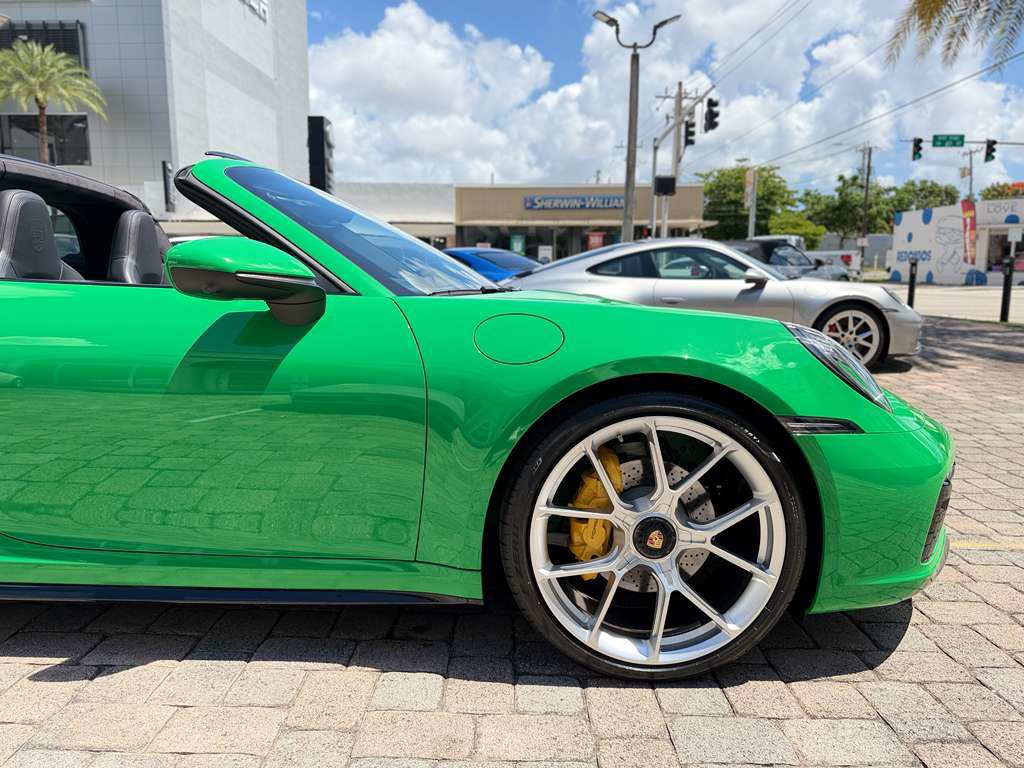 Used 2021 Porsche 911 Targa 4 AWD/4WD image 26