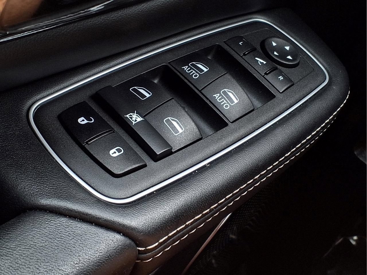 Used 2022 RAM 1500 Limited AWD/4WD image 24