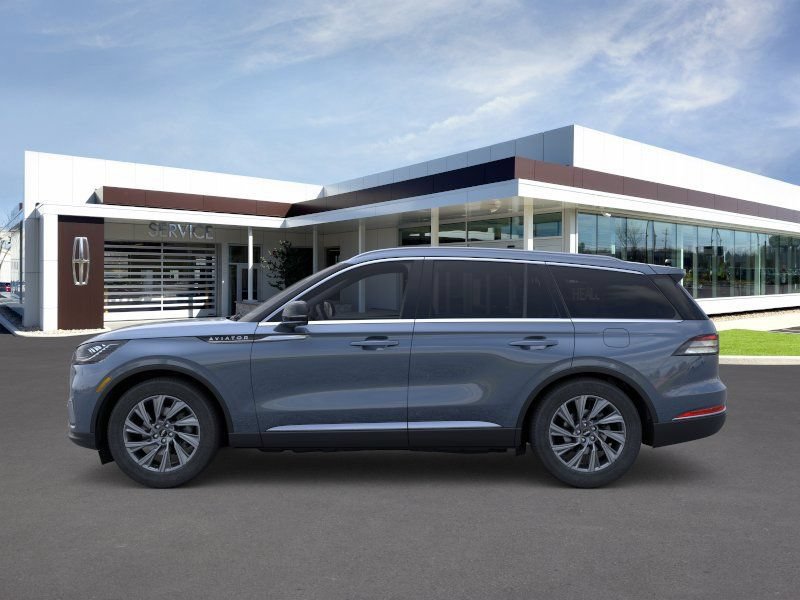 New 2026 Lincoln Aviator AWD image 3